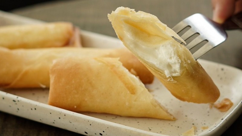 Cheese Lava Rolls